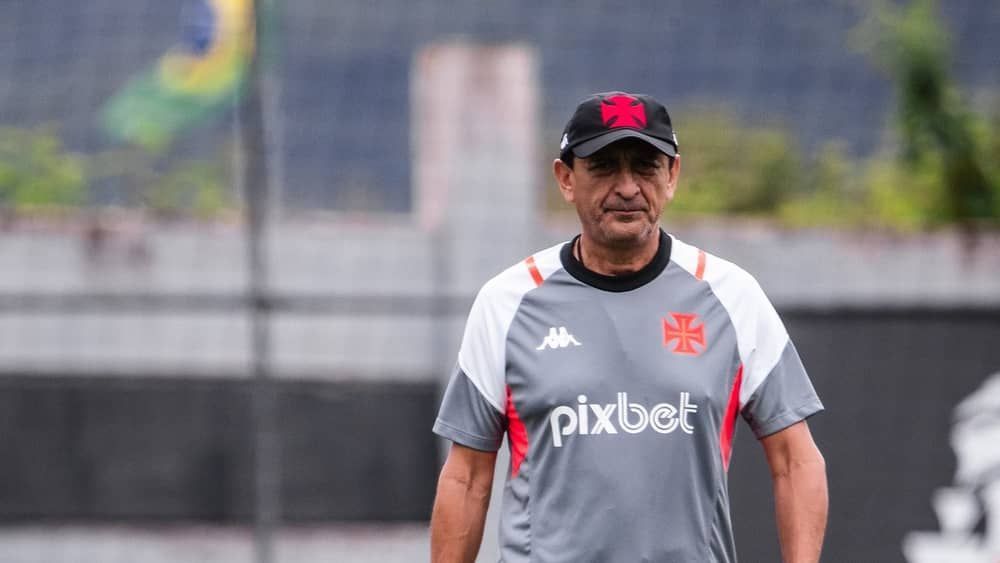 Otimista, Ramón Díaz se diz orgulho com atuação do Vasco no clássico