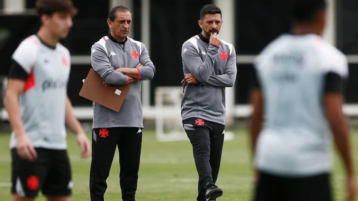 Vasco x Athletico: veja as prováveis escalações pelo Brasileiro