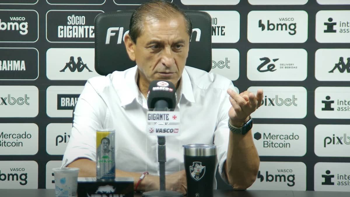 Após empate, Díaz pede apoio à torcida: 'Há 11 jogos, o Vasco estava rebaixado'
