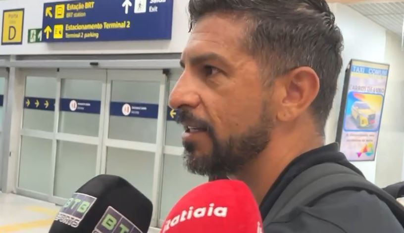 Filho de Ramón Diaz chega ao Rio e responde sobre interesse do Corinthians