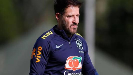 Ramon Menezes não sabe se continuará como técnico interino da Seleção Brasileira