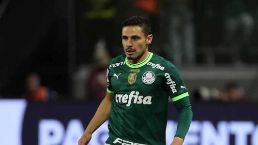 Raphael Veiga colocou o Palmeiras na briga pelo título brasileiro