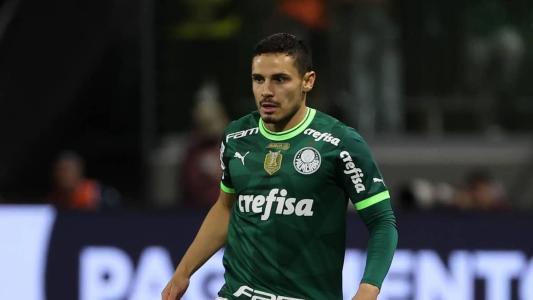 Raphael Veiga colocou o Palmeiras na briga pelo título brasileiro