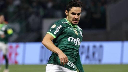 Raphael Veiga deve ser titular no duelo do Palmeiras contra o Fortaleza pela Copa do Brasil