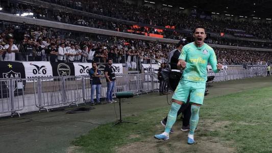 Raphael Veiga fez belo gol e garantiu vantagem ao Palmeiras na Libertadores
