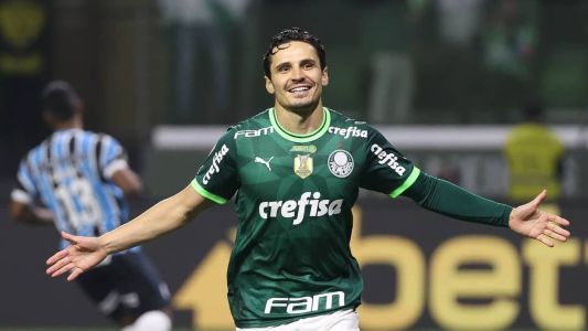 Raphael Veiga revela participação no crescimento dos reforços do Palmeiras