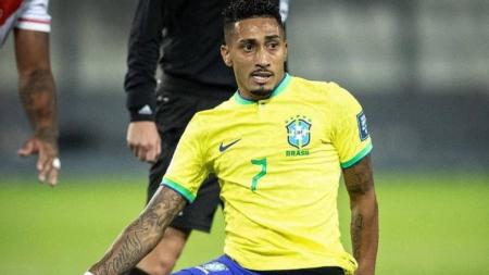 Raphinha foi convocado para primeiros jogos com Diniz
