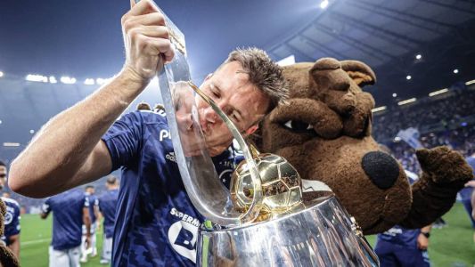 Raposa se despediu do zagueiro pelas redes sociais