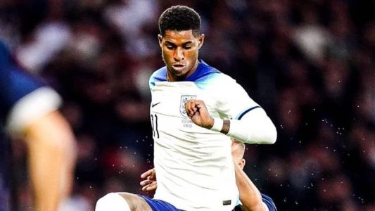Rashford foi aos treinos do United em carro de luxo avaliado em R$3,6 mi