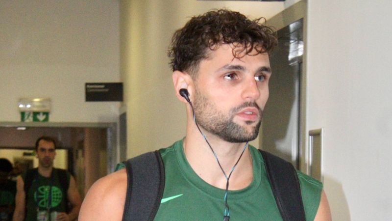 Armador da Seleção, Raulzinho sente lesão e perde o Pré-Olímpico de Basquete