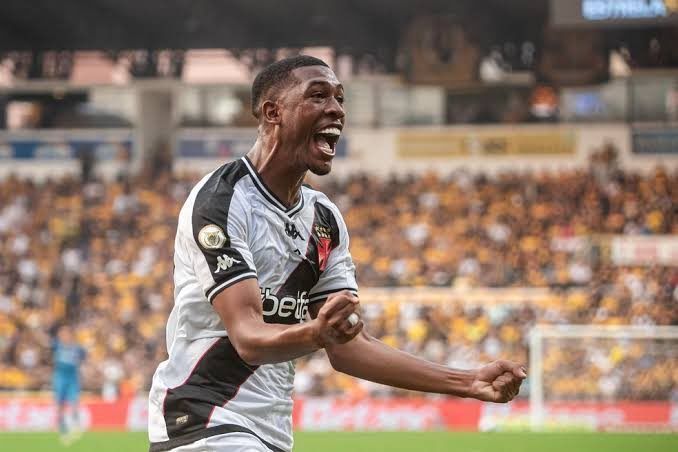 Atacante do Vasco recebe sondagens do futebol italiano e pode ser negociado
