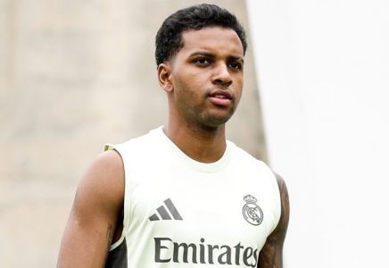 Rodrygo durante treino do Real Madrid em 11 de junho de 2025