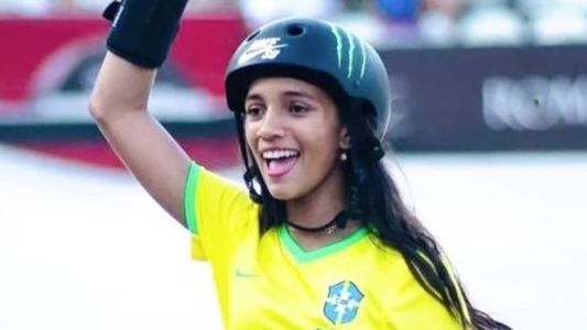 Rayssa Leal é uma das estrelas da delegação brasileira
