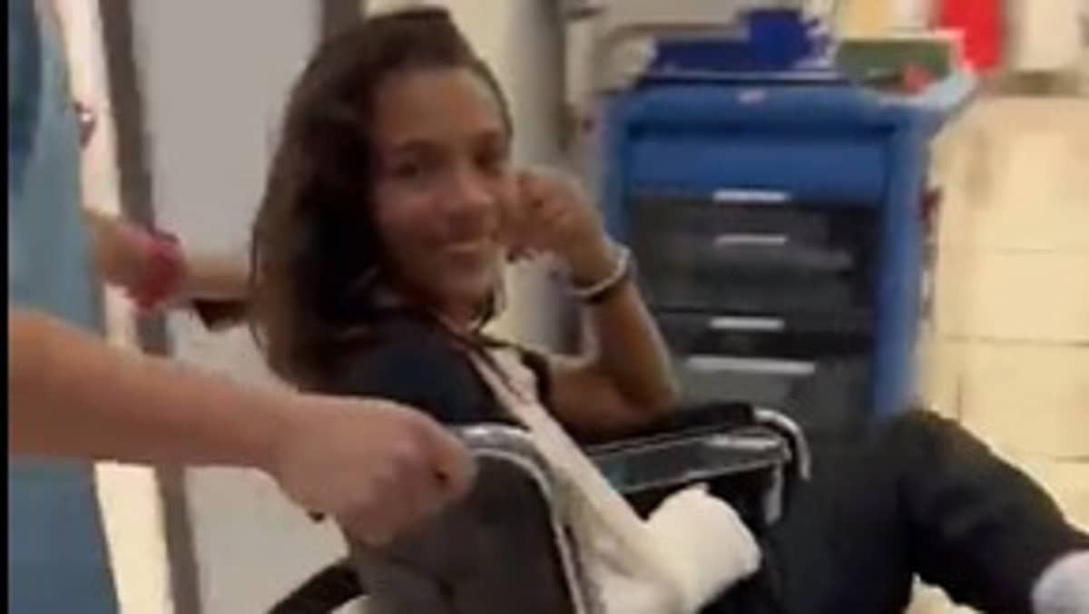 Rayssa Leal cai em treino de preparação para o Mundial de Skate e fica com o braço enfaixado