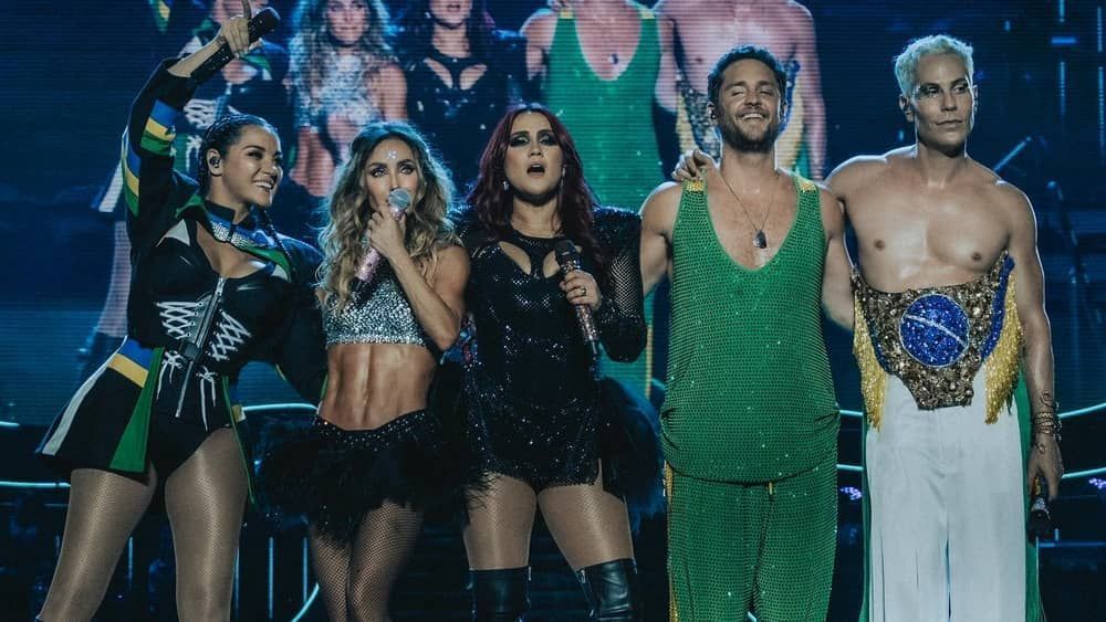 RBD no Brasil: fãs passam 'perrengues' com calor, atrasos e arrastão fora do estádio