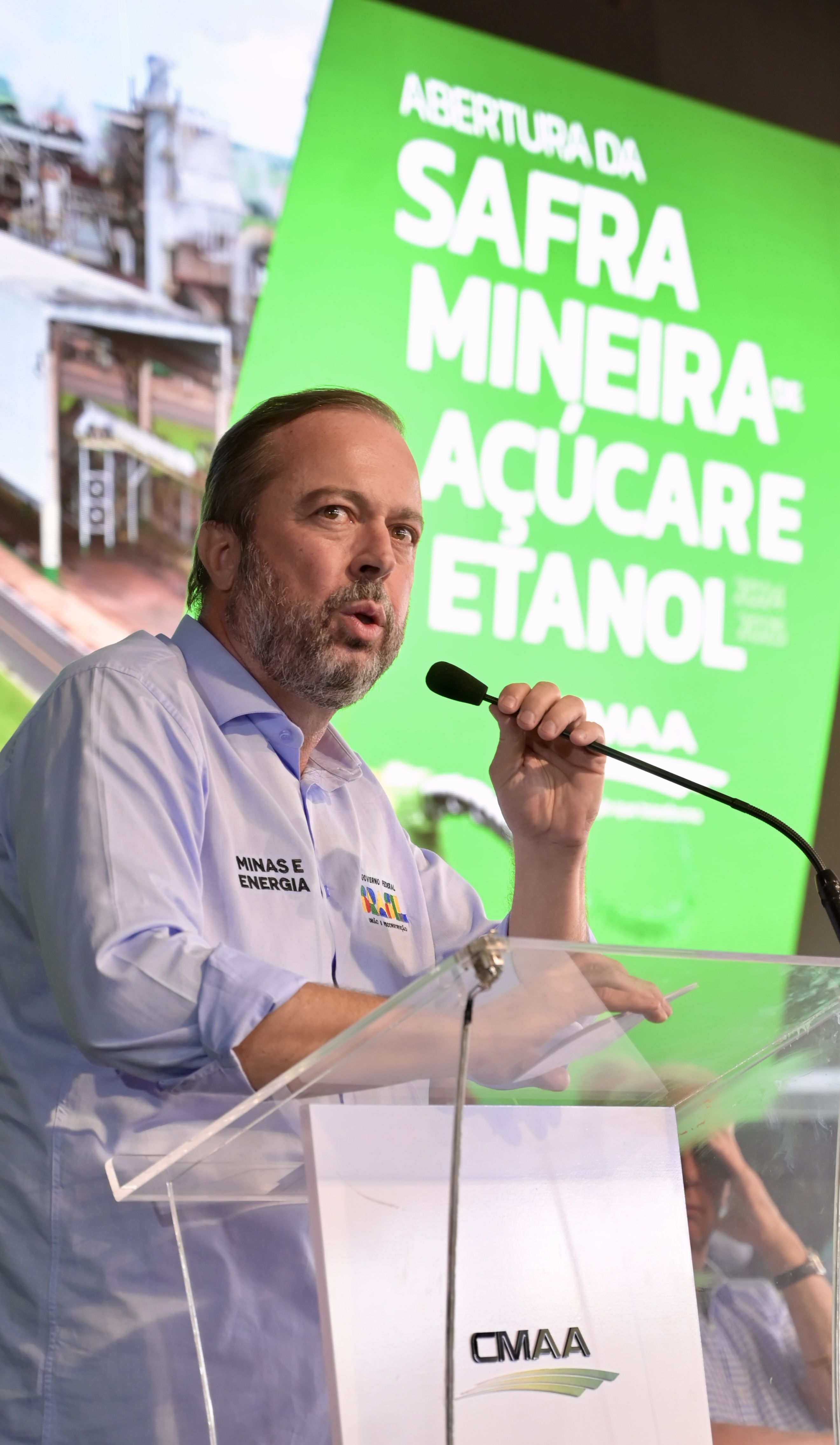 Em Minas, Silveira volta a defender adição de 35% de etanol na gasolina