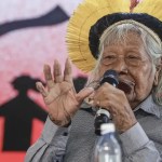 Na Cúpula dos Povos, cacique Raoni pede que luta pelo meio ambiente continue