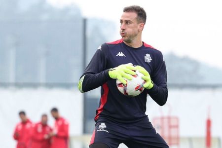 Helton Leite durante treino do Deportivo La Coruña