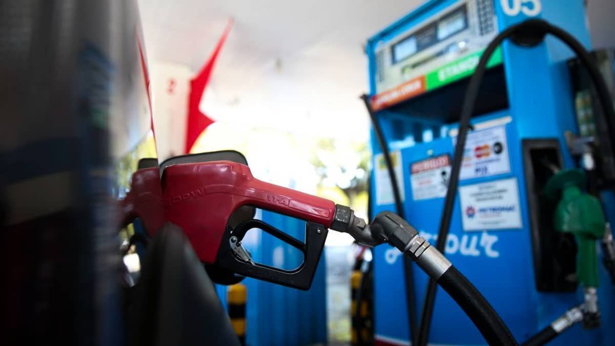 Petrobras anuncia redução na gasolina e aumento no diesel; veja os novos preços