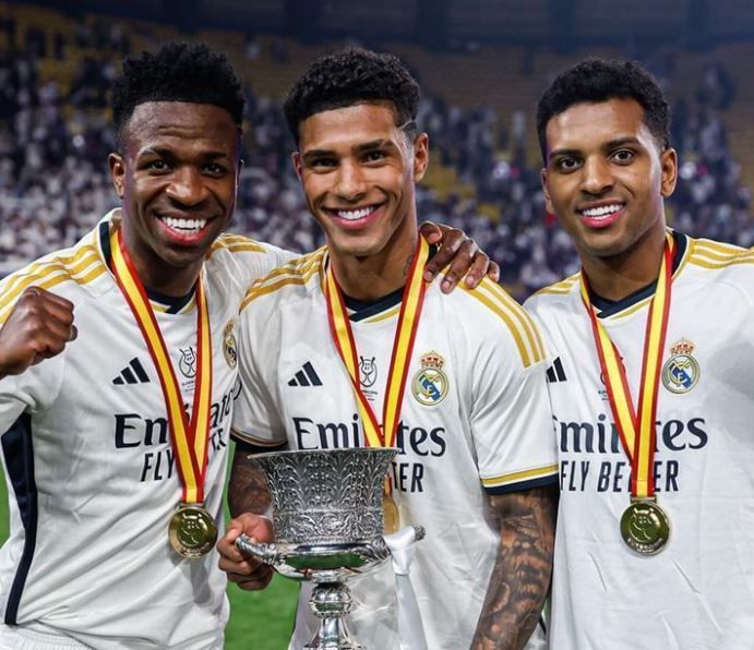 Brasileiro perde espaço no Real Madrid e deixará clube, garante jornal