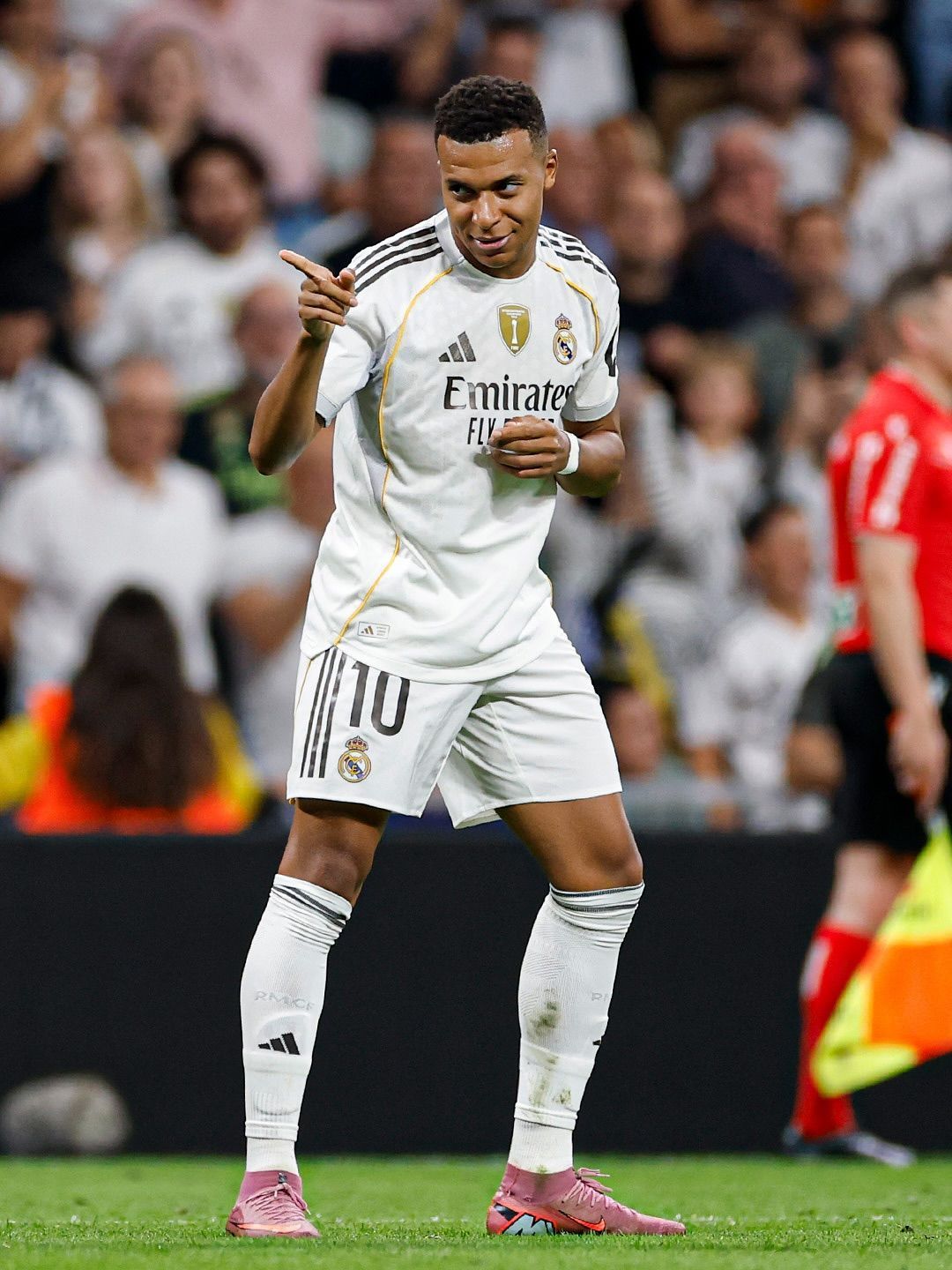 Mbappé revela por que recusou o Real Madrid aos 18 e exalta CR7: 'Modelo'