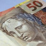 Salário mínimo sobe para R$ 1.621 em 2026 e decreto é publicado no Diário Oficial