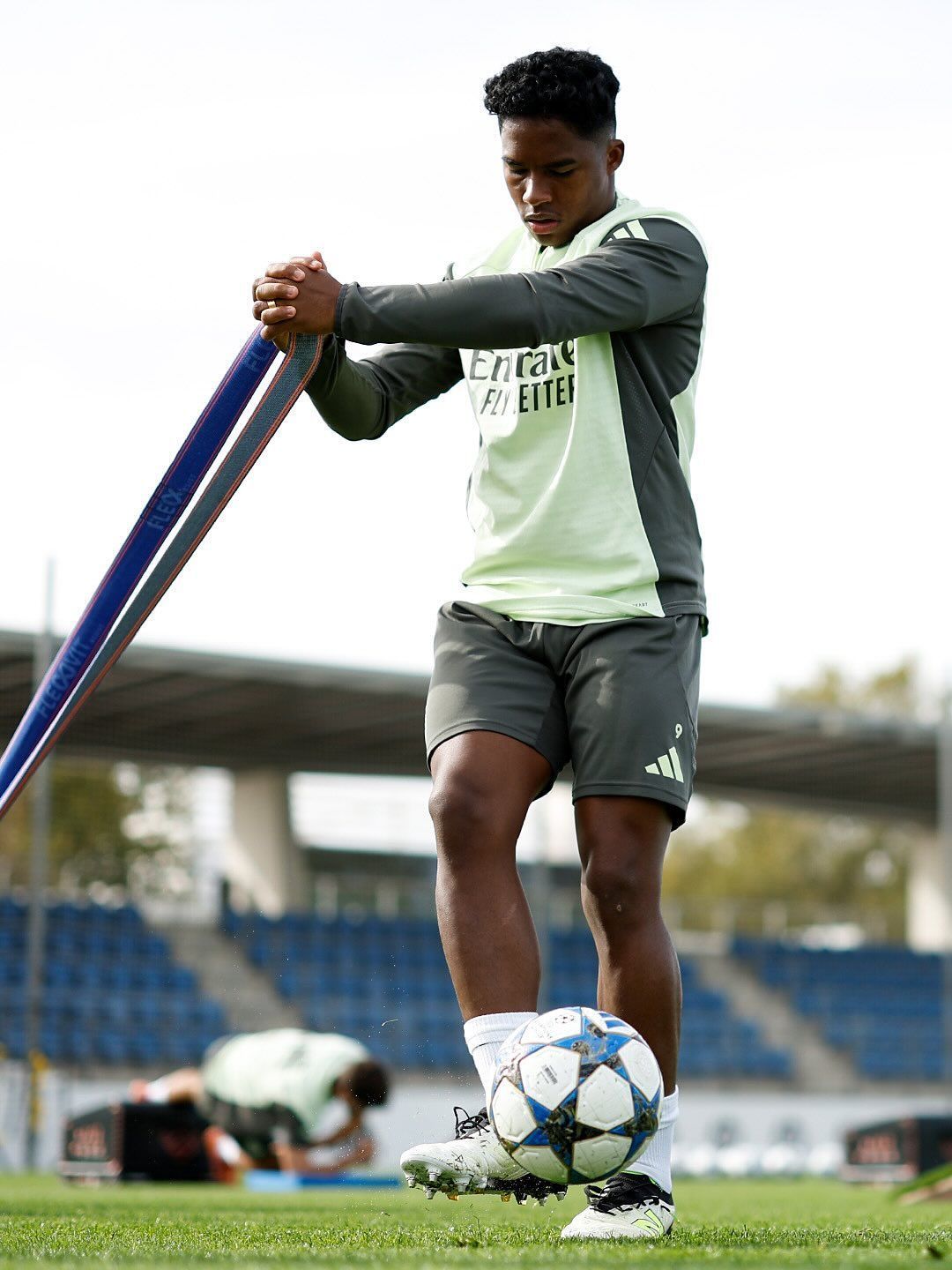 Endrick cogita sair do Real Madrid por sonho de ir à Copa, diz jornal