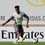 Vini Jr. se pronuncia sobre reação ao ser substituído em Real Madrid x Barcelona