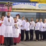 Católicos e evangélicos se afastam do Carnaval e curtem retiros no feriado