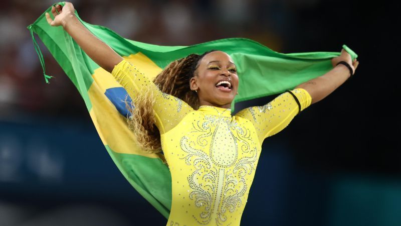 Paris 2024: Rebeca Andrade se torna brasileira com mais medalhas olímpicas