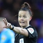 Paris 2024: árbitra pioneira na Premier League apita jogo da Seleção Feminina