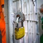 Rebelião em presídio do Acre deixa três feridos e policial é feito refém