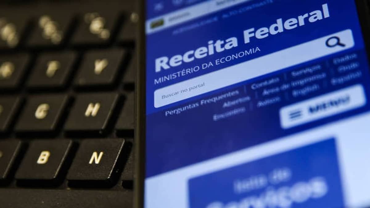 Como saber quando vou receber a restituição do imposto de renda?