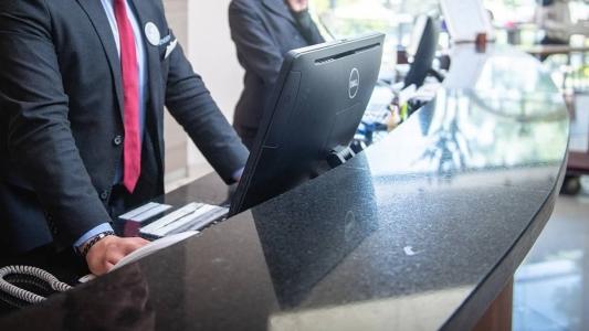 Recepcionistas são alvos de criminosos de dentro da cadeia