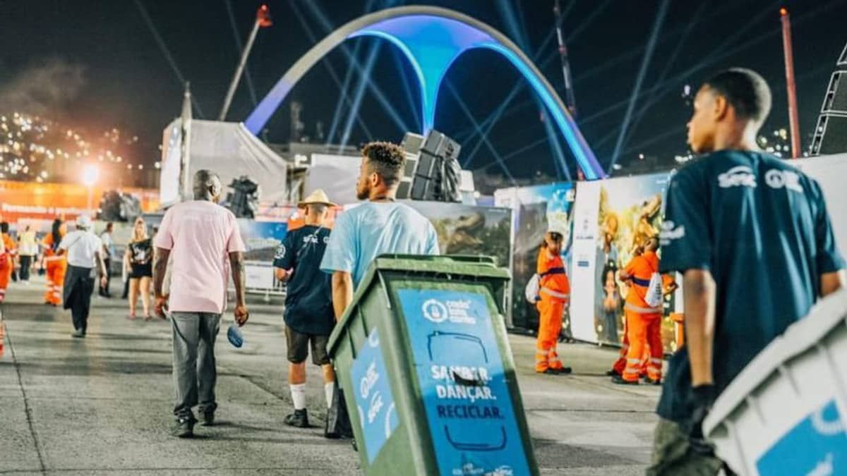 Reciclagem no carnaval da Sapucaí 2023 entra para Livro dos Recordes
