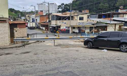 Pedro Lucas Pandolfo enviou imagem da Ponte Interditada nas ruas Eunice Weaver e Helena Bitencourt
