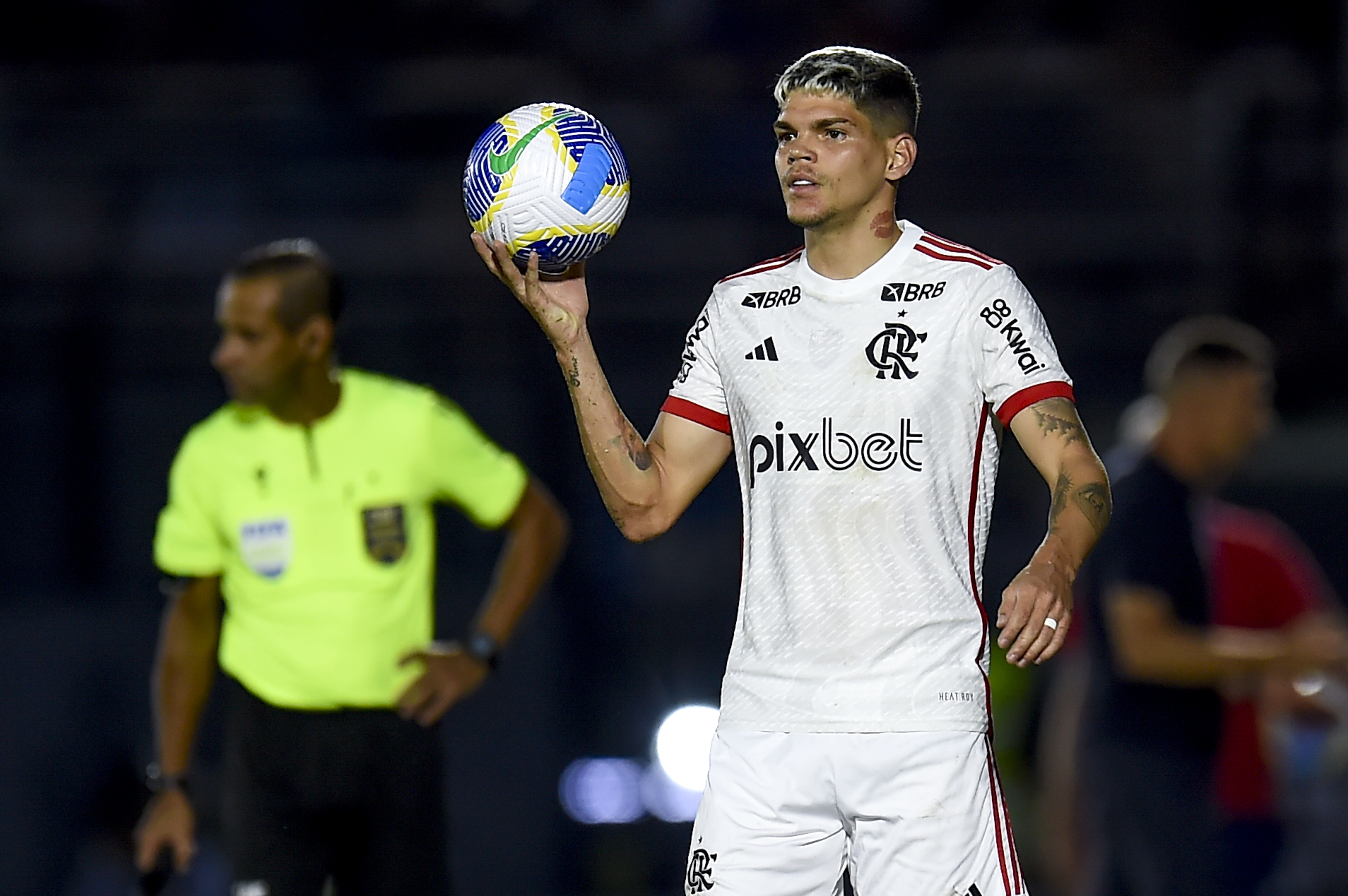 Flamengo promove ação para ajudar vítimas das chuvas na região Sul; saiba mais