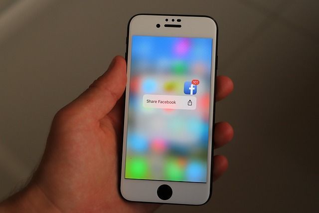 Nepal ataca redes sociais e ameaça bloquear Facebook, X e YouTube
