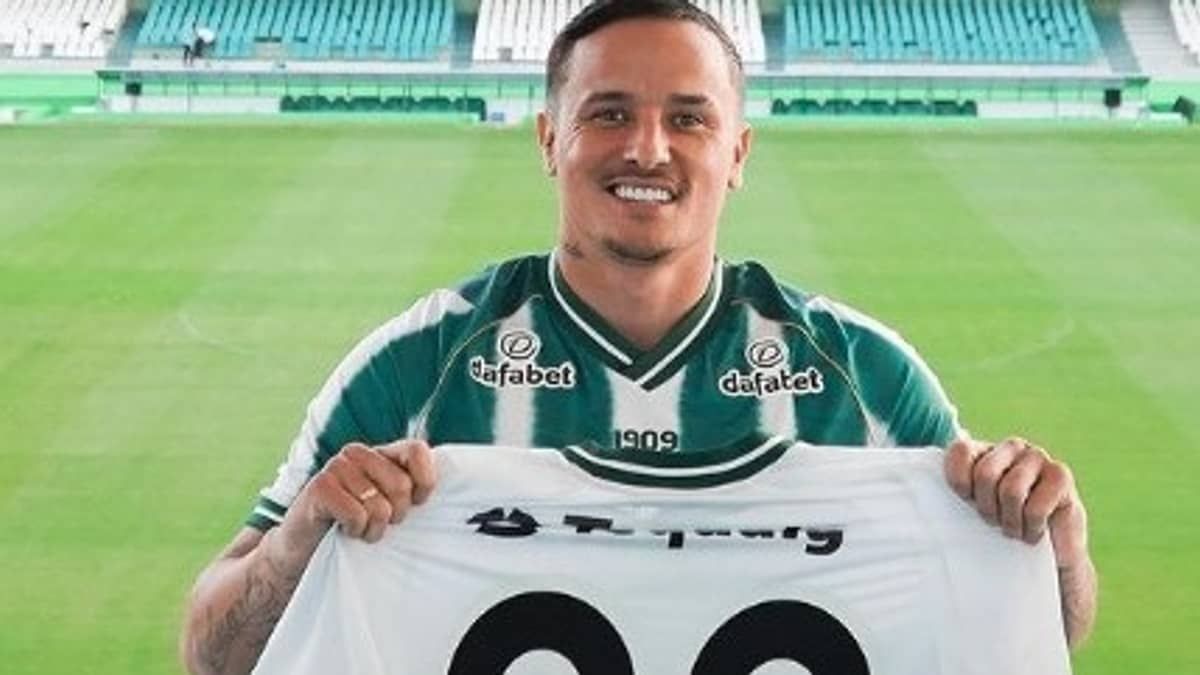 Reforço do Coritiba, Edu tem nome publicado no BID e pode estrear contra o Cruzeiro