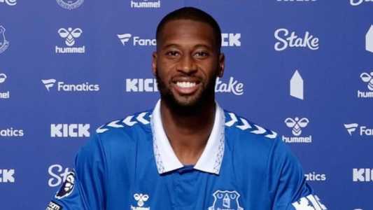 Reforço do Everton já trabalhou em rede de fast food
