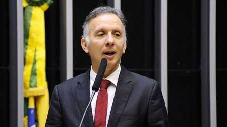 Reforma tributária: Com IVA dual e diferentes alíquotas, relatório deve ser apresentado nesta terça-feira (6).