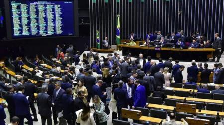 Reforma tributária: veja como cada deputado votou nos dois turnos.