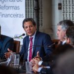 Reformas microeconômicas do governo devem baratear crédito independentemente da Selic, dizem especialistas