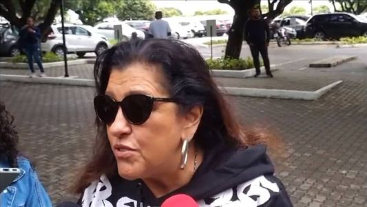 Regina Casé se despede de Marcinho no Rio