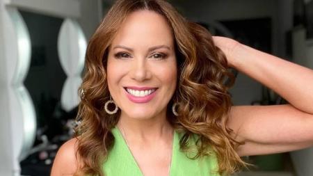 Regina Volpato apresenta o programa 'Mulheres' na Gazeta