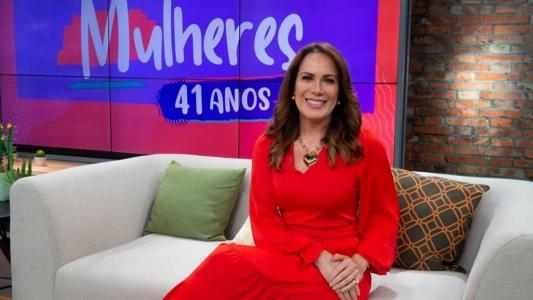 Regina Volpato apresenta o "Mulheres", na TV Gazeta, desde 2018
