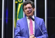 Deputado Reginaldo Lopes articula emenda para alinhar PEC da escala 6x1 ao governo