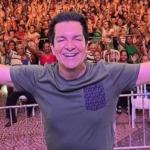 Regis Danese volta para UTI após transferência de hospital; saiba como está a saúde do cantor