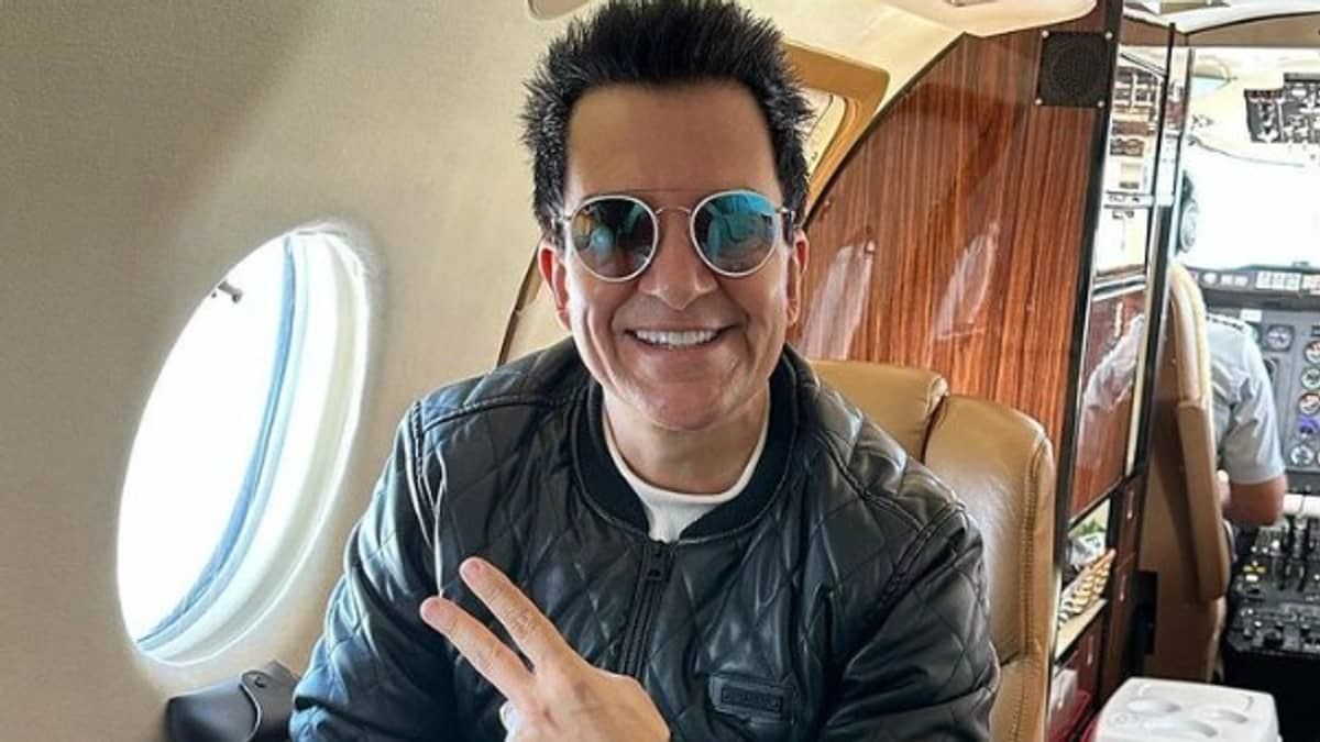 Regis Danese aparece pela primeira vez após alta hospitalar