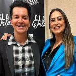 Esposa de Regis Danese atualiza estado de saúde do cantor após visita